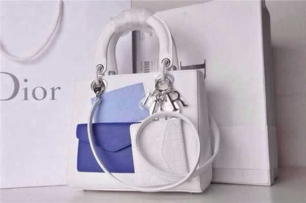 Replica christian dior cosmetic bagReplica discount dior handbagsReplica top leather bags.